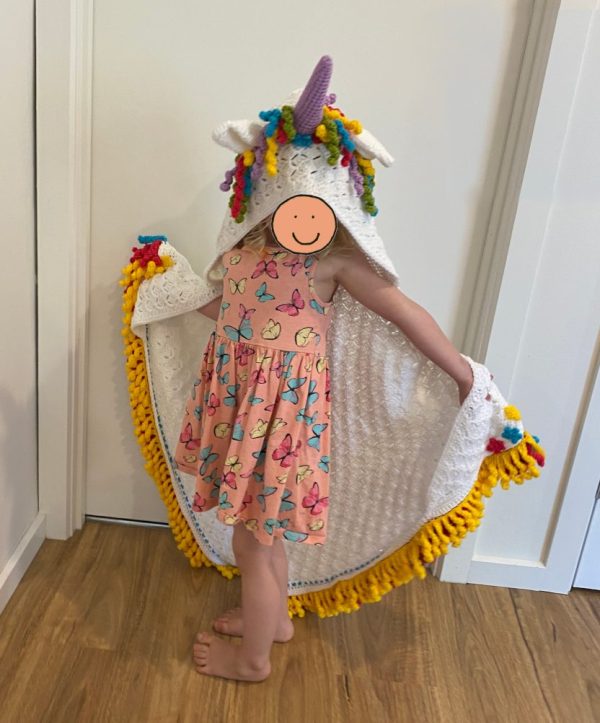 Child's Hooded Blanket - Unicorn