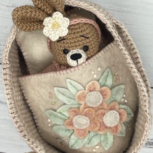 BD Minikins Deluxe Set - Bunny in a Moses Basket
