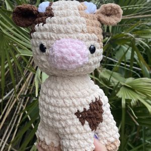 Chocolate cookie cow plushie crochet