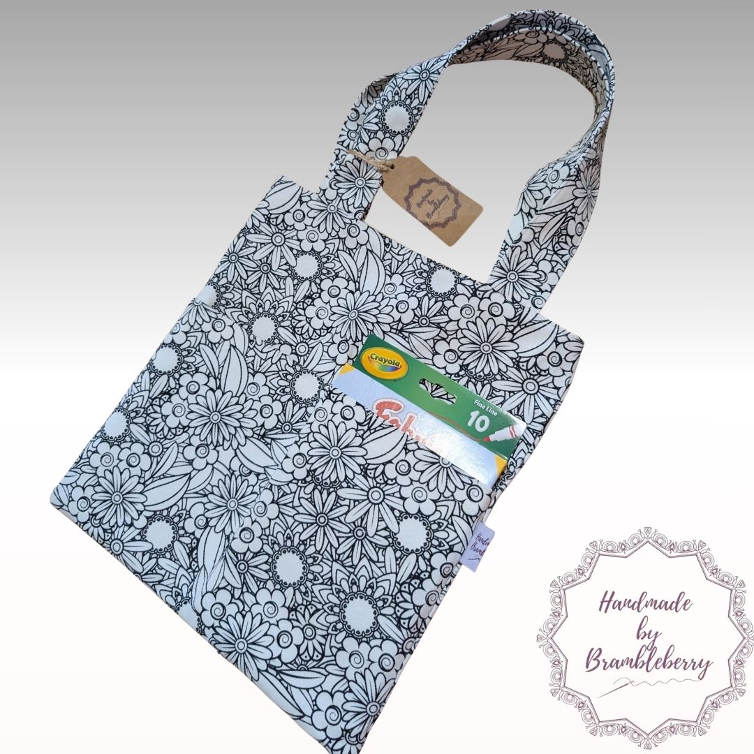 Colour-me-in library bag